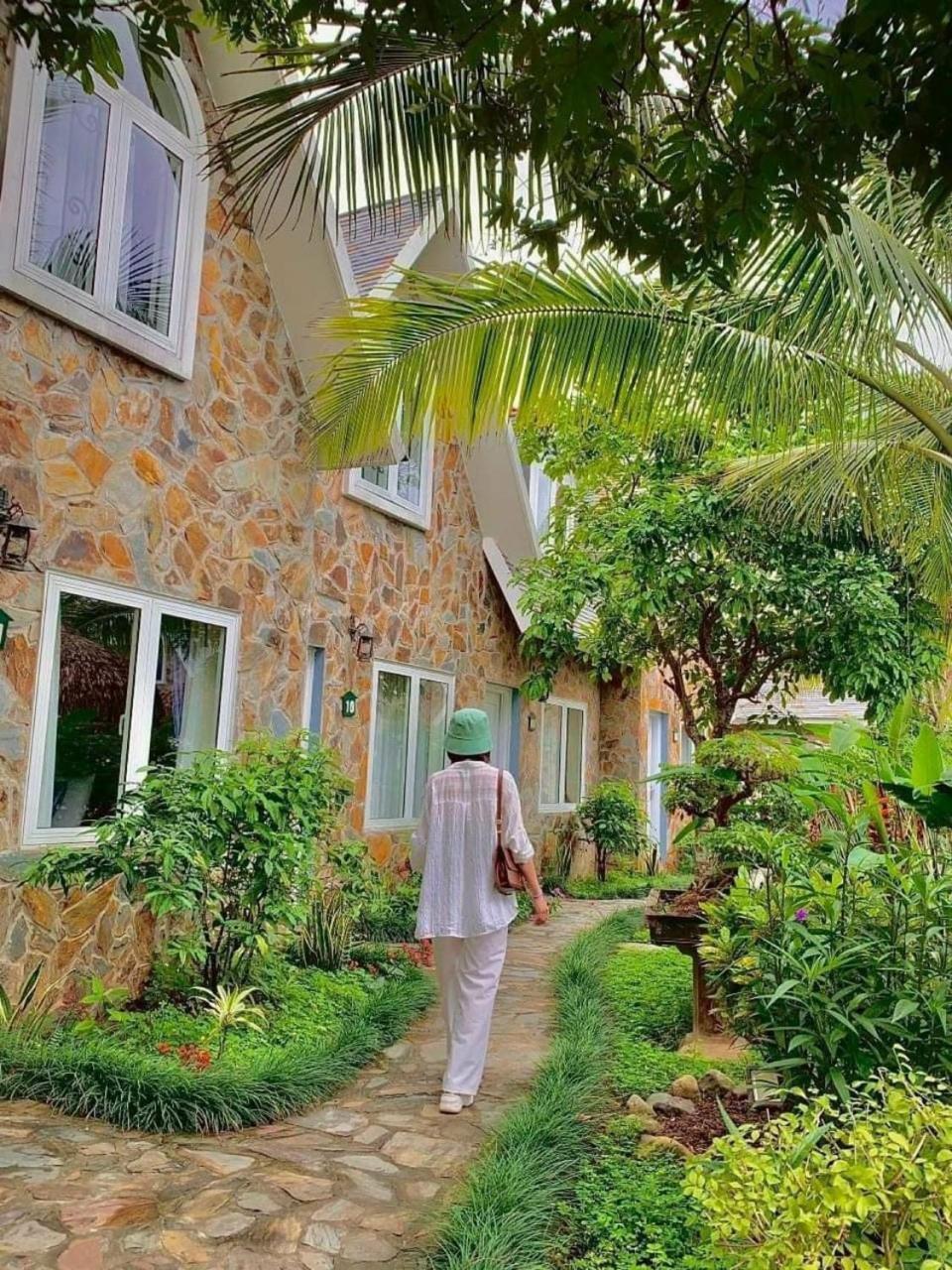 Sona Resort Нин Бин Екстериор снимка